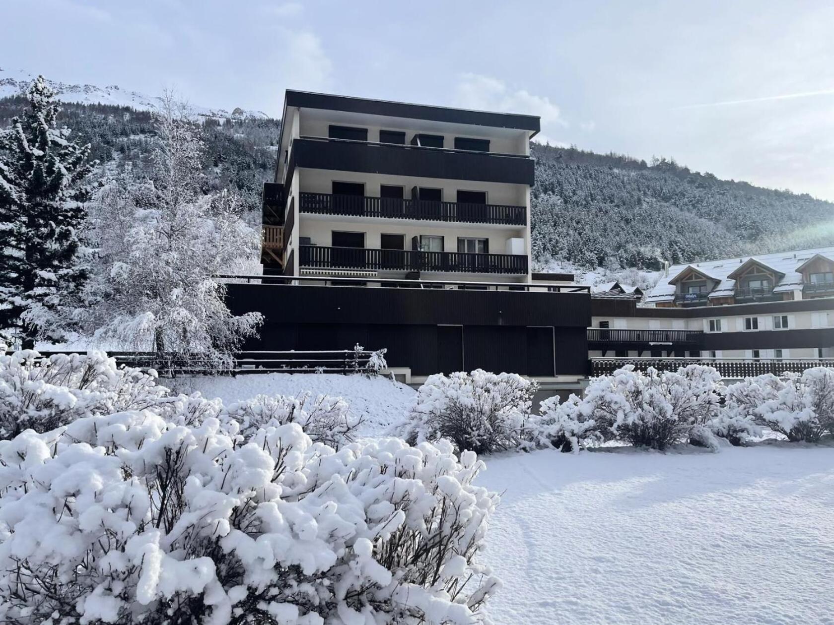 Residence Le Sporting - Studio - Chaleureux - Grande Terrasse Mae-1451 La Salle-les-Alpes Kültér fotó